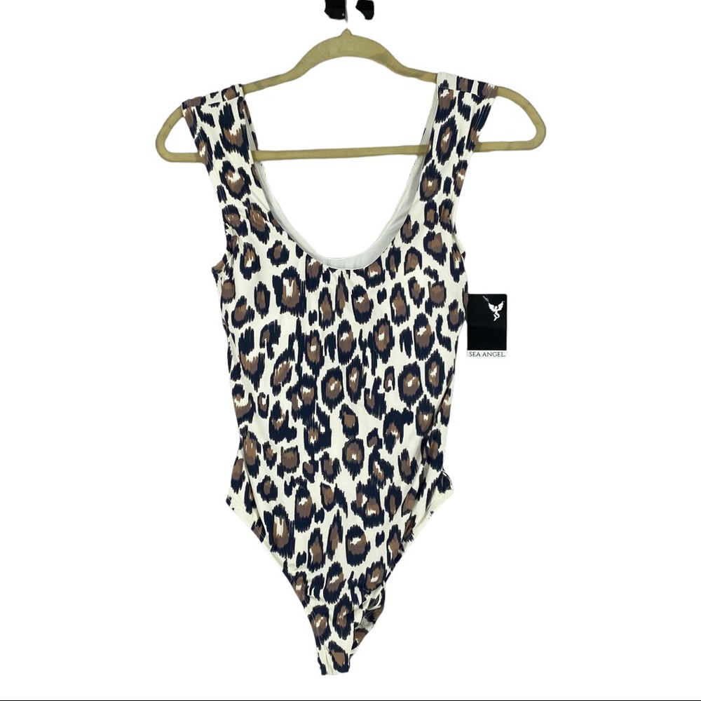 Sea Angel Women’s 1-Piece Animal Print Swimsuit Size S.